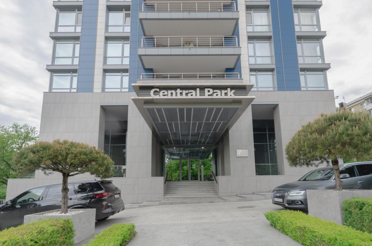 Petrovdom 408-467-471-277-377 In Central Park Cozy Apartments Kiev Exterior foto